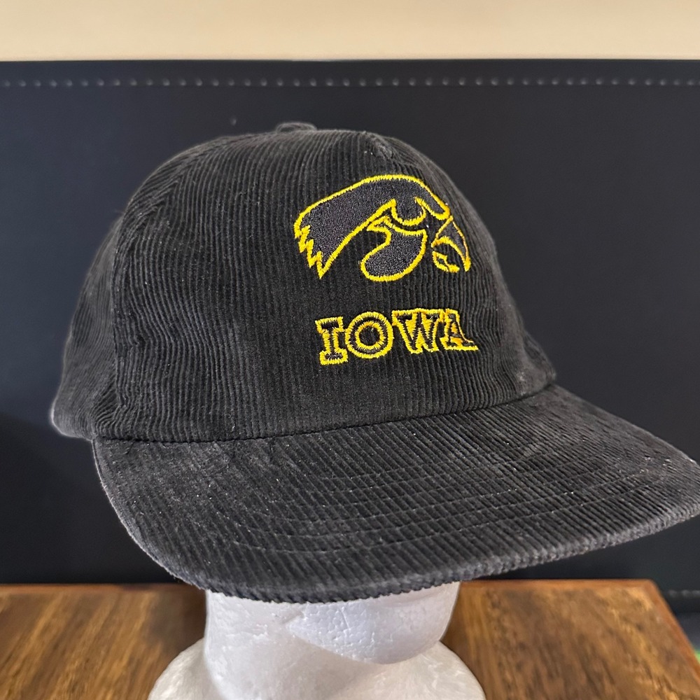 Vintage Iowa Hawkeyes Corduroy Snapback Hat Pioneer Industries Black Yellow Cap